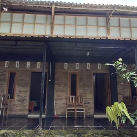 Homestay Kurnia Bantul Eksteriør billede
