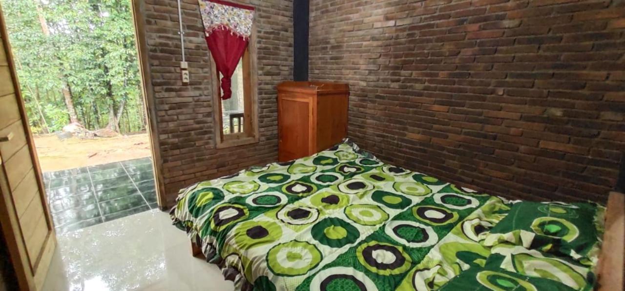 Homestay Kurnia Bantul Eksteriør billede